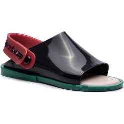Sandały MELISSA - Twist Ad 32523 Black/Beige/Green 53505. Czarne klapki damskie Melissa, bez wzorów, z tworzywa sztucznego, bez obcasa. Za 379,00 zł.