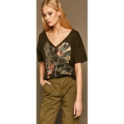 Medicine - T-shirt by Karolina Wilczewska, Tattoo Konwent. Zielone bluzki damskie MEDICINE, s, z nadrukiem, z bawełny, bez kołnierzyka. Za 59,90 zł.