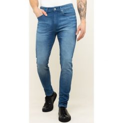 Jeansy Slim Fit Calvin Klein Jeans J30J314340. Niebieskie jeansy męskie Calvin Klein Jeans, m, bez wzorów. W wyprzedaży za 299,00 zł.