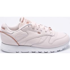 Reebok Classic - Buty Cl Lthr Hw. Różowe buty sportowe damskie Reebok Classic, bez wzorów, ze skóry, sportowe, reebok classic. W wyprzedaży za 299,90 zł.