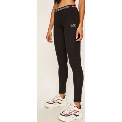 EA7 Emporio Armani - Legginsy. Niebieskie spodnie damskie EA7 Emporio Armani, s, z elastanu. Za 399,90 zł.