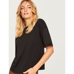Gładki t-shirt - Czarny. Czarne t-shirty damskie Reserved, l. Za 29,99 zł.