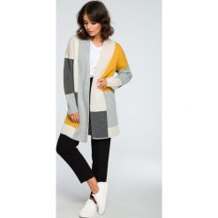 Geometryczny sweter kardigan bk011. Szare kardigany damskie marki BEE, w geometryczne wzory, klasyczne. Za 129,00 zł.