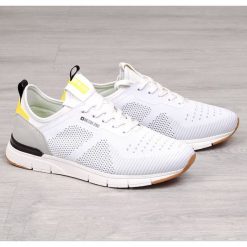 Buty sportowe męskie białe Big Star FF174165. Białe buty sportowe męskie BIG STAR, bez zapięcia. Za 105,00 zł.