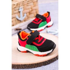 Czarne buty sportowe na rzep casu 204/15m. Czarne buty chłopięce sportowe Casu, bez zapięcia. Za 39,99 zł.