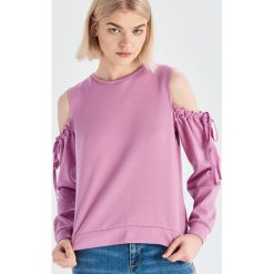 Bluza z bufiastymi rękawami - Różowy. Różowe bluzy damskie Sinsay, s, bez wzorów, bez rękawów, bez kaptura. Za 39,99 zł.