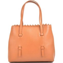 Torebki klasyczne damskie: Skórzana torebka w kolorze koniaku – (S)33 x (W)24 x (G)16 cm