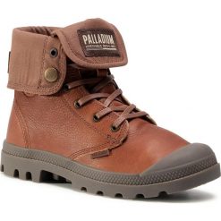 Trapery PALLADIUM - Baggy Lth Ess 76892-257-M Mahogany. Pomarańczowe spodnie męskie Palladium, m, bez wzorów, ze skóry. Za 599,00 zł.