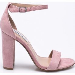 Steve Madden - Sandały Carrson. Szare sandały damskie na słupku marki Steve Madden, z materiału. W wyprzedaży za 299,90 zł.