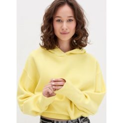 Sweter z kapturem - Żółty. Żółte swetry damskie House, s, bez wzorów, bez rękawów, z kapturem. W wyprzedaży za 69,99 zł.