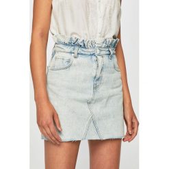 Pinko - Spódnica jeansowa. Niebieskie spódniczki damskie marki Pinko, na co dzień, bez wzorów, z bawełny, z podwyższonym stanem, mini, proste. Za 1039,00 zł.
