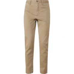 Polo Ralph Lauren Chinosy basic olive. Zielone chinosy damskie Polo Ralph Lauren, z bawełny. Za 549,00 zł.