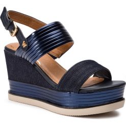 Sandały WRANGLER - Clipper Jeena WL91655A Navy 016. Niebieskie klapki damskie Wrangler, z materiału. W wyprzedaży za 209,00 zł.