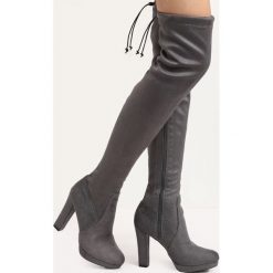 Ciemnoszare Kozaki Pretty Hurts. Szare buty zimowe damskie Born2be, na wysokim obcasie, na słupku. Za 119,99 zł.