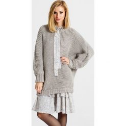 Swetry klasyczne damskie: Naoko – Sweter Keep Me Warm x Edyta Górniak
