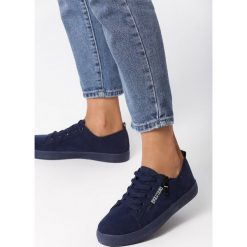 Granatowe Trampki Young For Love. Niebieskie trampki i tenisówki damskie Born2be, bez wzorów, bez zapięcia. W wyprzedaży za 54,99 zł.