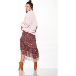Spódnica z jedwabiem i krótszym przodem druk 9. Spódniczki damskie Lemoniade, na jesień, s, bez wzorów, eleganckie, krótkie, mini. Za 199,00 zł.