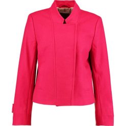 Banana Republic MELTON INVERTED COLLAR Kurtka przejściowa royal fuchsia. Czerwone kurtki damskie Banana Republic, xl, bez wzorów, z wełny. W wyprzedaży za 455,60 zł.