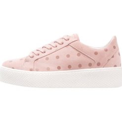 Trampki damskie slip on: SPM SOHO Tenisówki i Trampki nude