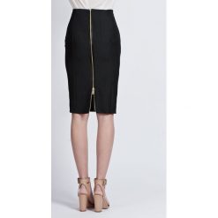 Spódnica ołówkowa z czarnego jeansu, SP102 jeans. Czarne spódniczki damskie Lanti, bez wzorów, z jeansu, z podwyższonym stanem, ołówkowe. Za 119,00 zł.