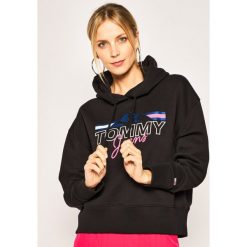 Bluza Tommy Jeans Tjw Outdoor Logo DW0DW07663. Czarne bluzy damskie Tommy Jeans, xs, bez wzorów, z bawełny, bez rękawów, bez kaptura. W wyprzedaży za 309,00 zł.