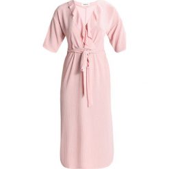Sukienki hiszpanki: Modström CAISA DRESS Sukienka letnia frosty rose