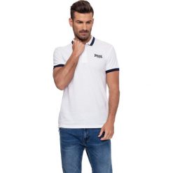 Koszulka polo w kolorze białym. Koszulki męskie Lonsdale, Kangol. W wyprzedaży za 69,95 zł.