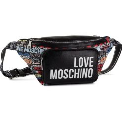 Saszetka nerka LOVE MOSCHINO - JC4090PP1ALN190A Nero. Czarne nerki damskie Love Moschino, bez wzorów, ze skóry ekologicznej, bez dodatków. Za 749,00 zł.