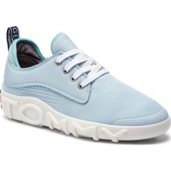 Sneakersy TOMMY HILFIGER - Knit Tommy Hilfiger Sneaker FW0FW03896 Omphalodes 450. Niebieskie półbuty damskie TOMMY HILFIGER, ze skóry ekologicznej. Za 539,00 zł.