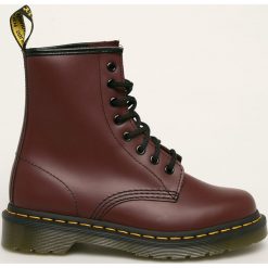 - Workery skórzane Cherry. Brązowe workery damskie ze skóry, z okrągłym noskiem, na sznurówki. Za 699,90 zł.