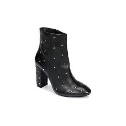 Botki KG by Kurt Geiger SWISS. Czarne botki damskie marki KG by Kurt Geiger, bez obcasa, bez zapięcia. Za 759,20 zł.