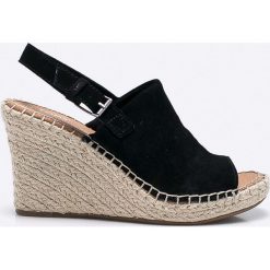 Toms - Koturny Monica. Czarne koturny damskie marki Toms, bez obcasa, na obcasie, na klamry. W wyprzedaży za 259,90 zł.
