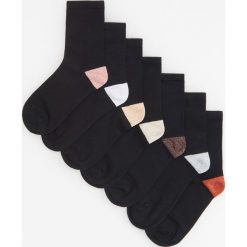 Skarpety 7 pack - Czarny. Czarne skarpetki damskie Reserved, bez wzorów. Za 49,99 zł.