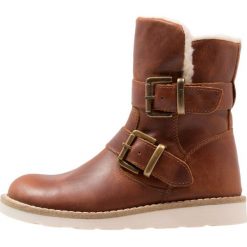 Buty zimowe damskie: Hip Botki cognac