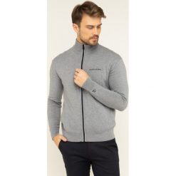 Sweter Calvin Klein Jeans J30J314556. Szare swetry męskie Calvin Klein Jeans, m, bez wzorów, z elastanu, klasyczne, z klasycznym kołnierzykiem, bez kaptura. W wyprzedaży za 299,00 zł.