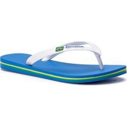 Japonki IPANEMA - Clas Brasil II Ad Blue/White 22503. Białe klapki męskie Ipanema, z tworzywa sztucznego, bez zapięcia. W wyprzedaży za 59,99 zł.