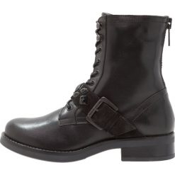 Botki damskie lity: Bullboxer Botki sznurowane black