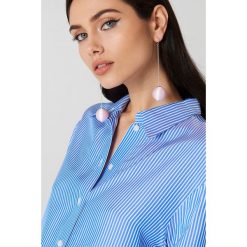 Kolczyki damskie: NA-KD Accessories Duże wiszące kolczyki Triple Globe – Pink