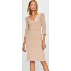 Pinko - Sukienka. Sukienki damskie Pinko, na co dzień, bez wzorów, z elastanu, casualowe, bez kołnierzyka, bez rękawów, mini, proste. W wyprzedaży za 629,90 zł.