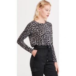 Wzorzysta koszulka - Wielobarwny. Koszulki damskie Reserved, s, bez wzorów, bez kołnierzyka, bez rękawów. Za 59,99 zł.