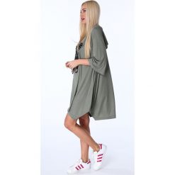 Sukienki: Sukienka z motylem khaki 17380