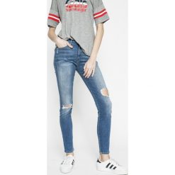 Wrangler - Jeansy. Niebieskie jeansy damskie Wrangler. W wyprzedaży za 139,90 zł.