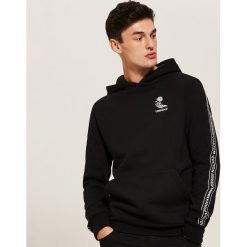 Bluza z aplikacją - Czarny. Czarne bluzy damskie House, s, z aplikacjami, bez rękawów, bez kaptura. Za 99,99 zł.