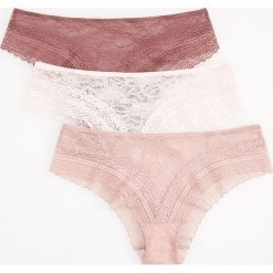 Koronkowe majtki 3 pack - Bordowy. Czerwone majtki damskie Reserved, s, z koronki. Za 49,99 zł.