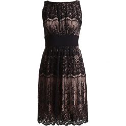 Swing Sukienka koktajlowa black/beige. Czarne sukienki koktajlowe marki Swing, z bawełny. Za 549,00 zł.