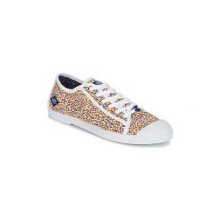 Buty Le Temps des Cerises BASIC 02. Szare trampki i tenisówki damskie marki Le Temps Des Cerises, bez wzorów, bez zapięcia. Za 135,20 zł.
