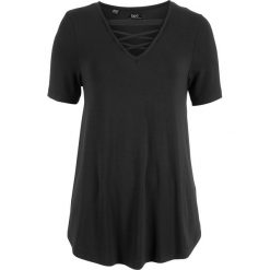 Shirt z krótkim rękawem i sznurowaniem bonprix czarny. Czarne koszulki damskie bonprix, bez wzorów, z wiskozy, z dekoltem w serek, z krótkim rękawem. Za 59,99 zł.