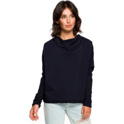 Bluza z dekoltem z tyłu - granatowa. Bluzy damskie BE, s, bez wzorów, z elastanu, z długim rękawem, długie, bez kaptura. Za 149,00 zł.