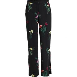 Vince Camuto TROPICAL GARDEN BOUQUET WIDE LEG PANTS Spodnie materiałowe rich black. Czarne spodnie damskie Vince Camuto, bez wzorów, z elastanu. Za 419,00 zł.
