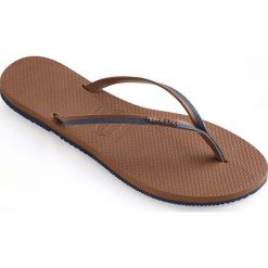 Havaianas - Japonki. Pomarańczowe klapki damskie Havaianas, bez wzorów, ze skóry, bez obcasa, na obcasie. W wyprzedaży za 69,90 zł.